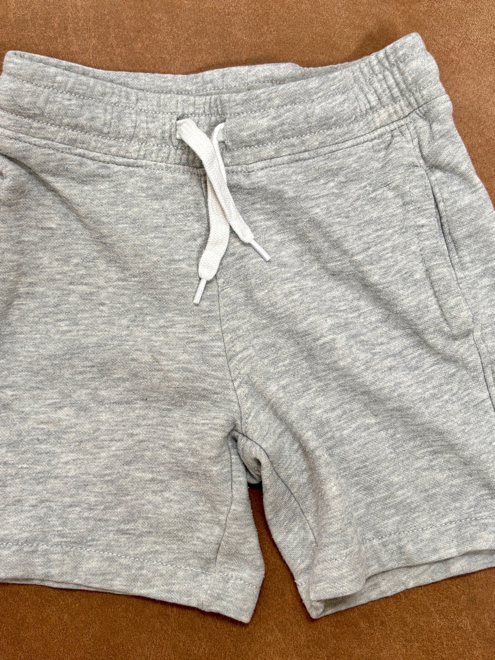 Old Navy Light Gray Heathered Boys' Drawstring Shorts XS